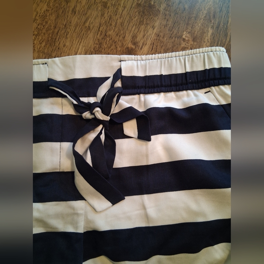 Loft The Front Short Syriped Nautical Navy White Shorts 2 - Picture 2 of 6